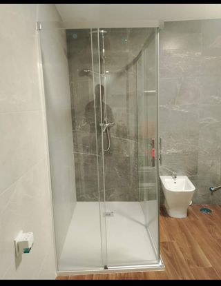 Fontanero y reformistas en general ,profesional .