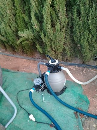 Piscina plástico. 9.000 l.