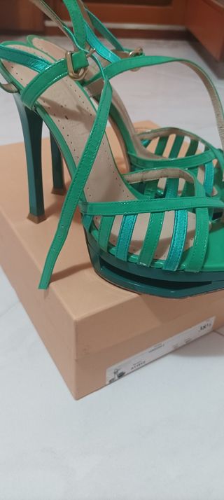 Sandali col tacco firmate