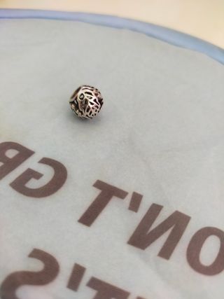 Charm openwork foglia Pandora