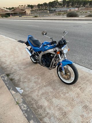 Suzuki GS500e