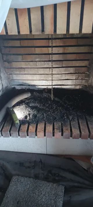 Limpieza De Chimeneas. "Deshollinador"