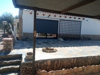 se hacen faenas jardinería se cortan árboles