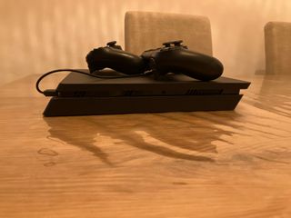 PlayStation 4 slim 500GB 2 mandos Dualshock