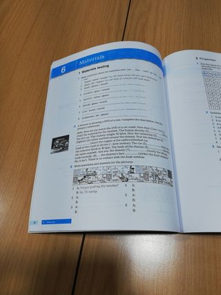 Libro de ingles Technical 1 Workbook.