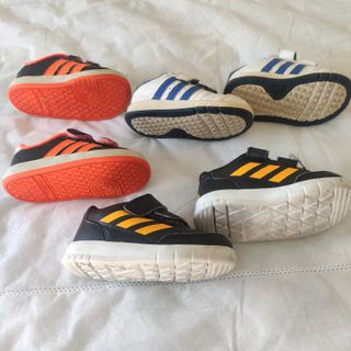 Lote 3 zapatillas ADIDAS talla 20 primeros pasos