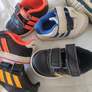 Lote 3 zapatillas ADIDAS talla 20 primeros pasos