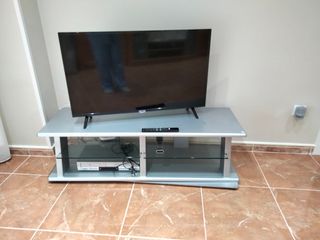 Mesa para la televisión
