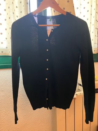 Rebeca lana fina negra botones nacarados Benetton