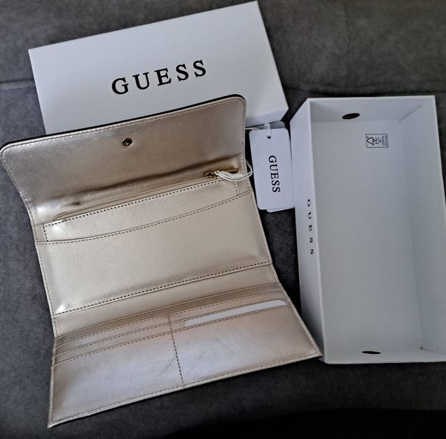 Monedero Guess NUEVO