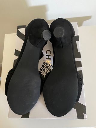 Sandalias tacon negro. T38. NUEVAS, sin estrenar.