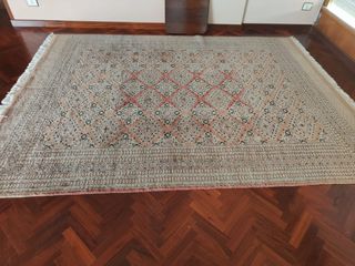 Alfombra de lana (hecha a mano)