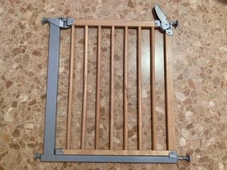 Puerta seguridad BabyDan 69,1-75,8 cm madera