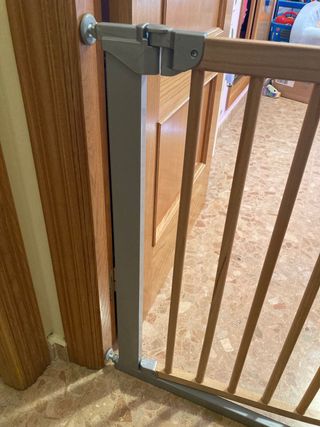 Puerta seguridad BabyDan 69,1-75,8 cm madera