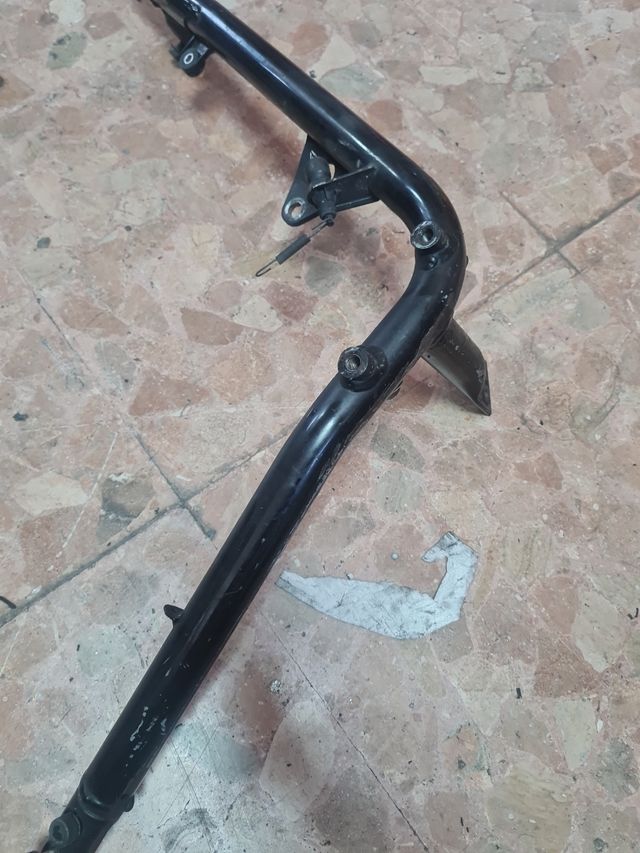 Subchasis intruder 800