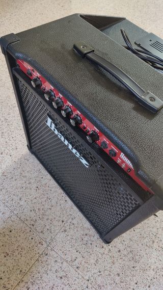 Amplificador de bajo Ibanez sound wave80