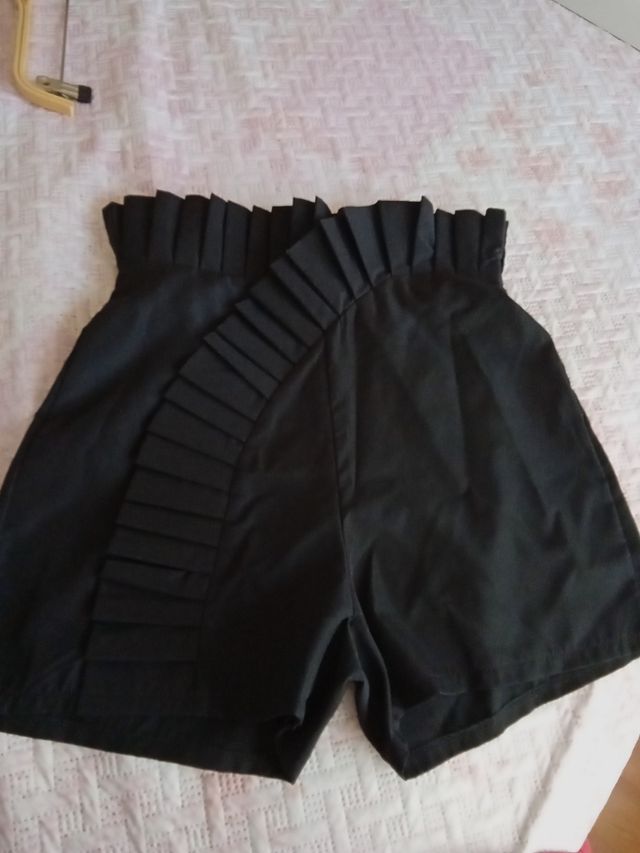 Pantaloni corti