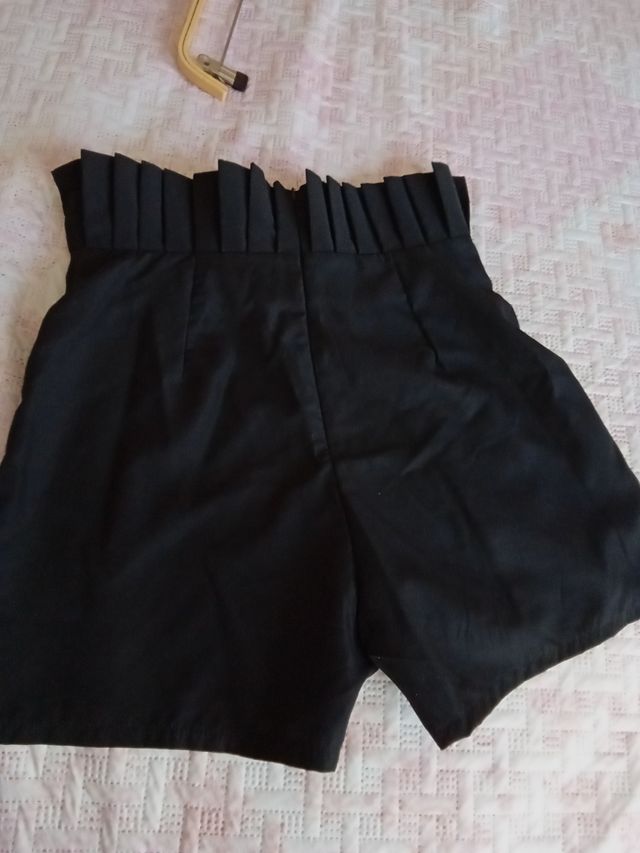 Pantaloni corti