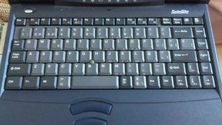 Toshiba S1670CDS PS167E-19886-SP (ver descripción)