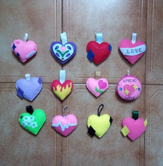 Corazones en fieltro