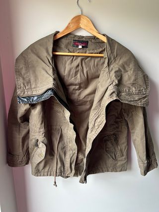 Cazadora militar mujer