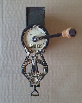 Antiguo Rallador Alemán.