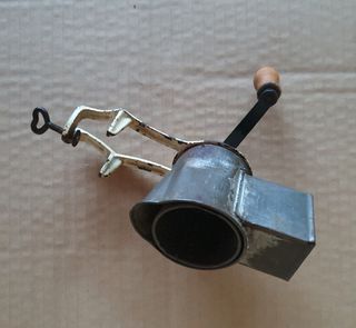 Antiguo Rallador Alemán.