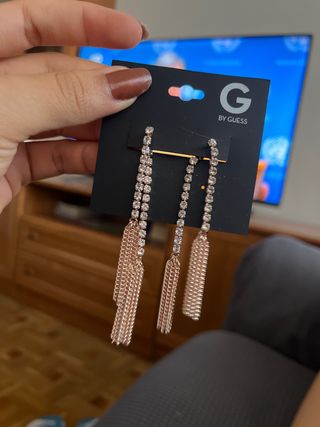 pendientes de guess