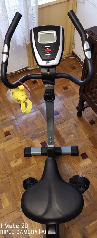 Bicicleta Estática BH. 