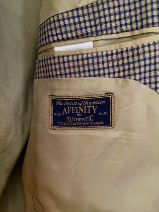 Chaqueta americana beige de cuadros affinity