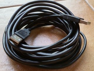 Cable USB 5 metros.