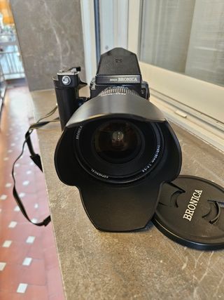 Cámara Zenza Bronica+Tele 45-90mm