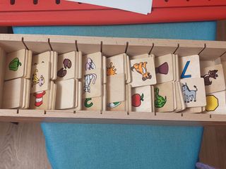 Juego montessori caja tri