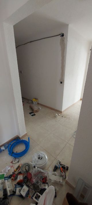  INSTALACIONES ELECTRICAS Y FONTANERIA