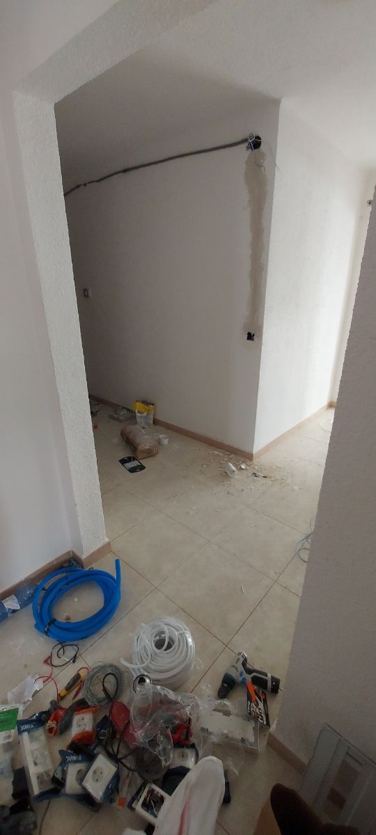 INSTALACIONES ELECTRICAS Y FONTANERIA