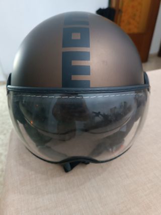 Casco de moto momo design