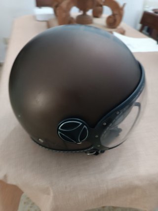 Casco de moto momo design