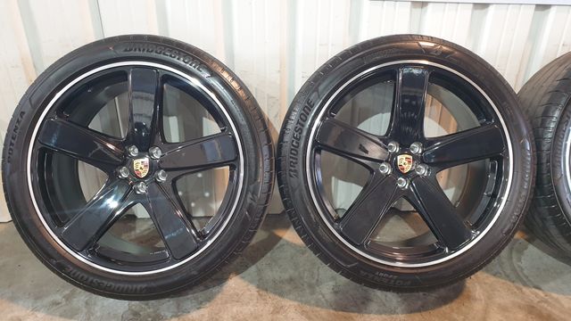 LLANTAS 21 MACAN GTS BLACK PERFORMANCE