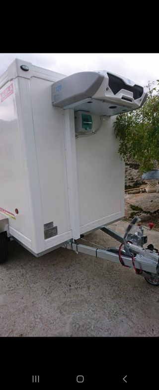 Remolque isotermo jebla