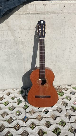 Guitarra clásica Admira Solista