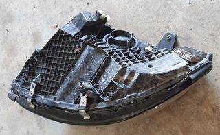 VENDO FARO DERECHO MERCEDES CLASE C W205