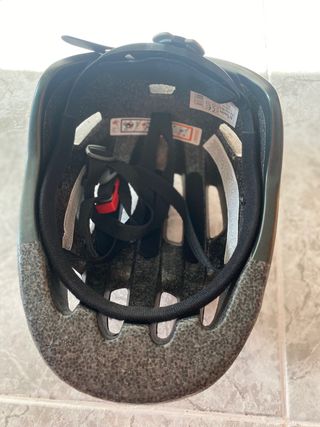 Casco negro bicicleta Btwin Decathlon