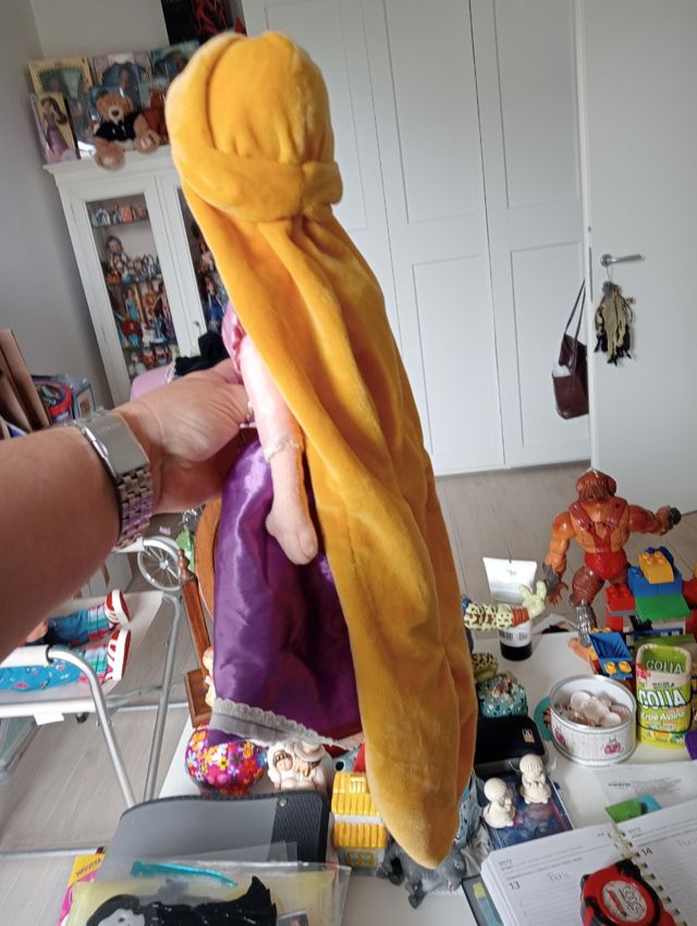 Bambola peluches Disney Rapunzel