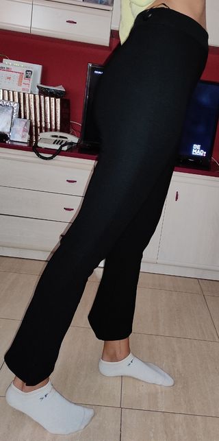 Pantalón chica con campana