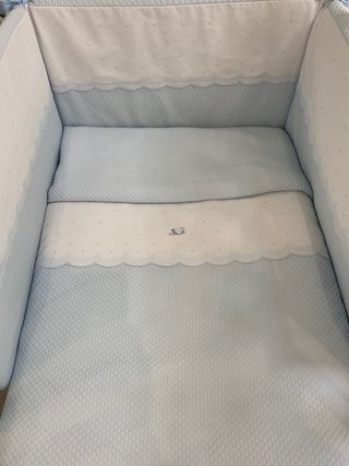 Colcha de cuna + chichonera