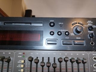 TASCAM minidisc  MD 301 profesional.