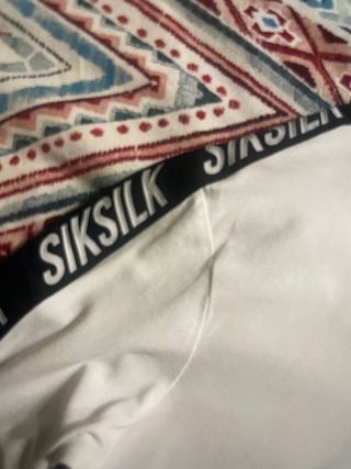 camiseta siksilk