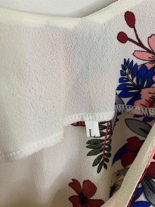 Top corto floral de Shein