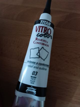 Pintura vitro titán contorno y relieves