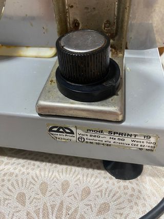 Cortador de fiambre eléctrico